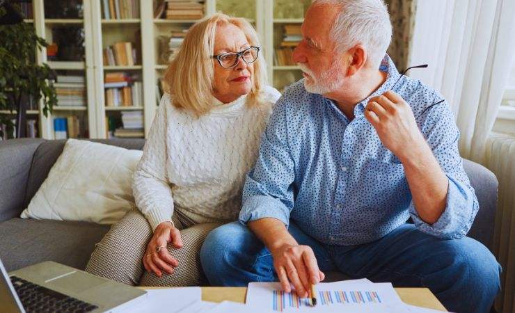 due anziani pensionati