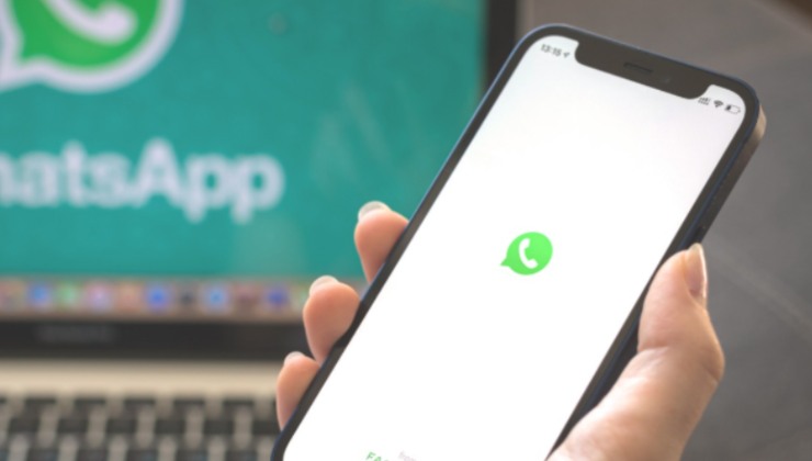 Logo di Whatsapp sullo smartphone